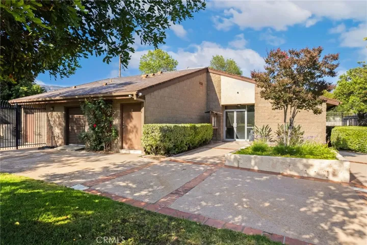 2112 Hawthorne Court, San Bernardino, California 92404