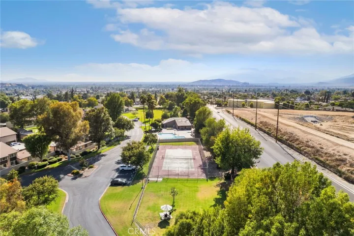 2112 Hawthorne Court, San Bernardino, California 92404