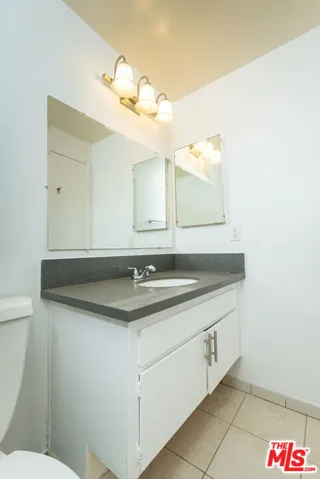 1115 S Elm Drive 207, Los Angeles, California 90035