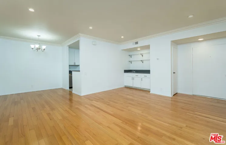 1115 S Elm Drive 207, Los Angeles, California 90035