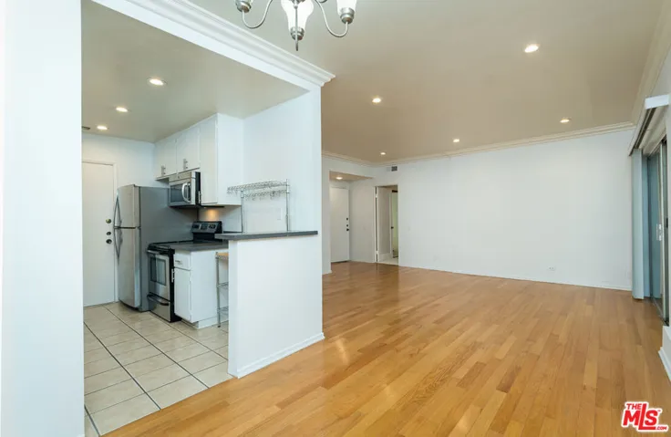 1115 S Elm Drive 207, Los Angeles, California 90035