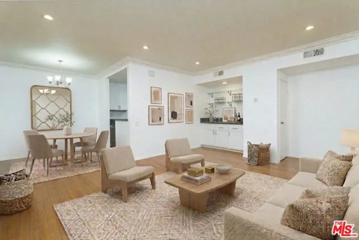 1115 S Elm Drive 207, Los Angeles, California 90035