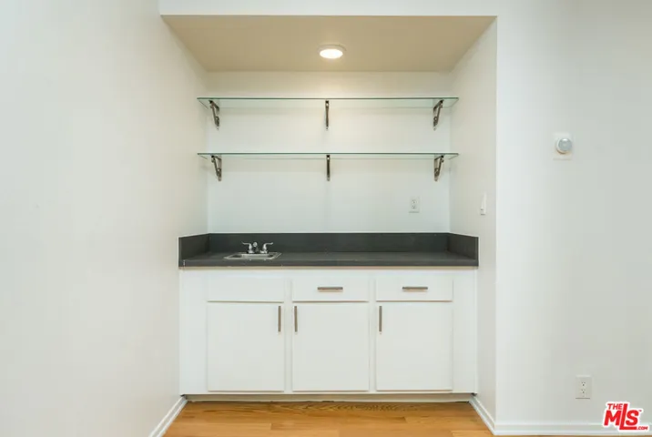 1115 S Elm Drive 207, Los Angeles, California 90035