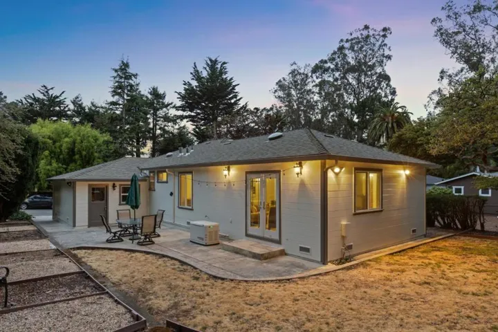 215 Angelita Avenue, Pacifica, California 94044