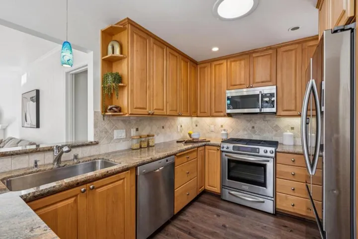 215 Angelita Avenue, Pacifica, California 94044