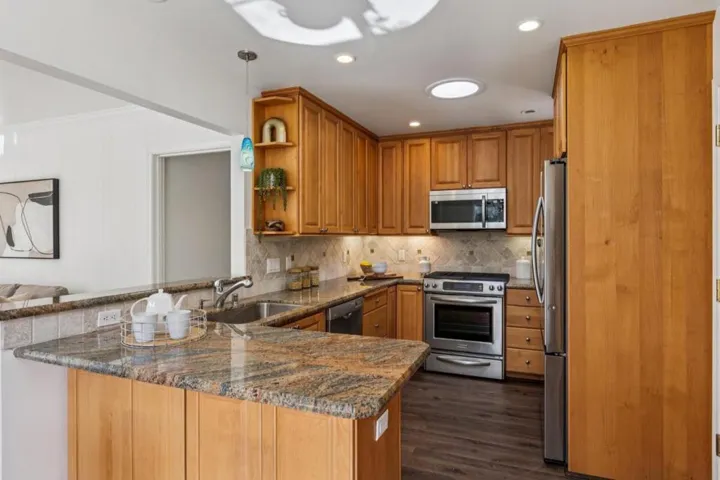 215 Angelita Avenue, Pacifica, California 94044
