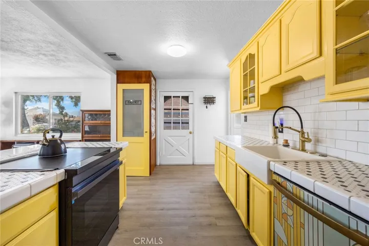 1220 Webster Street, Redlands, California 92374