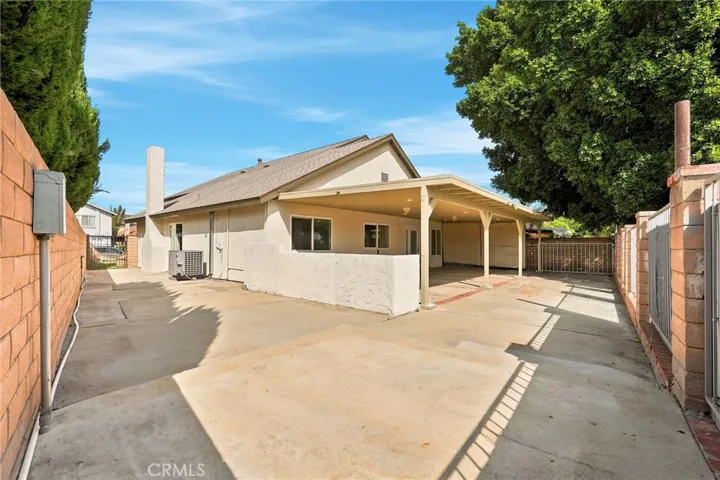 11423 Bartee Ave, San Fernando, California 91345