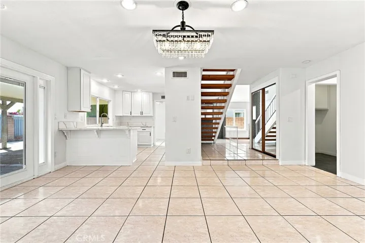 11423 Bartee Ave, San Fernando, California 91345