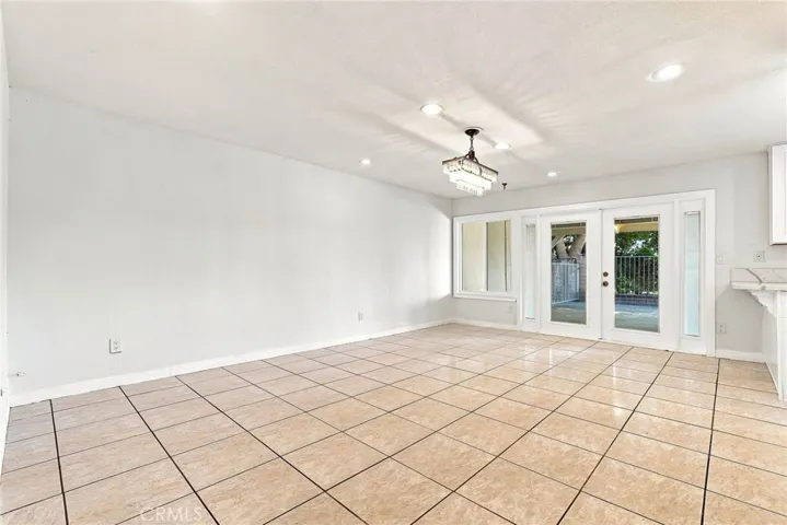 11423 Bartee Ave, San Fernando, California 91345