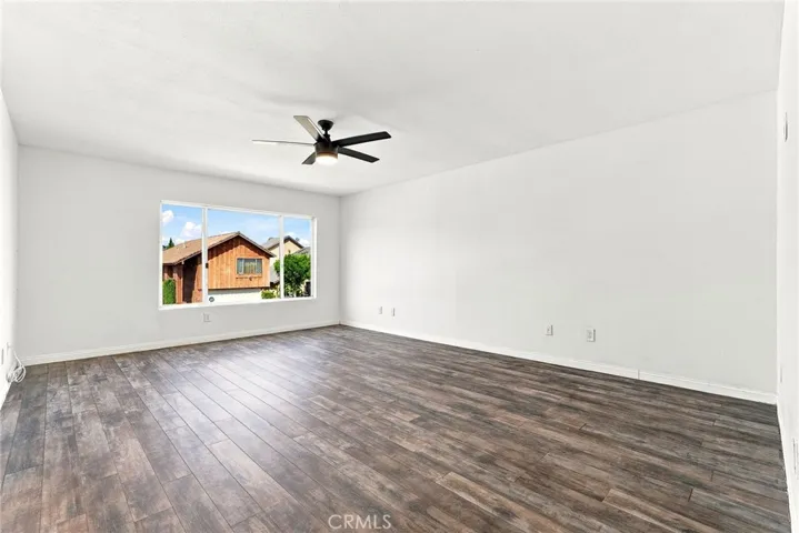 11423 Bartee Ave, San Fernando, California 91345