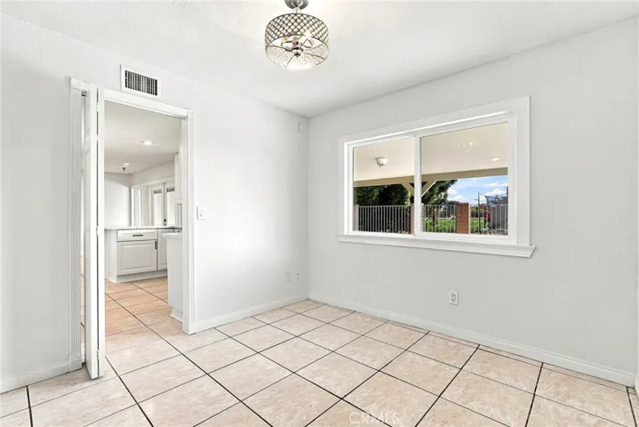 11423 Bartee Ave, San Fernando, California 91345