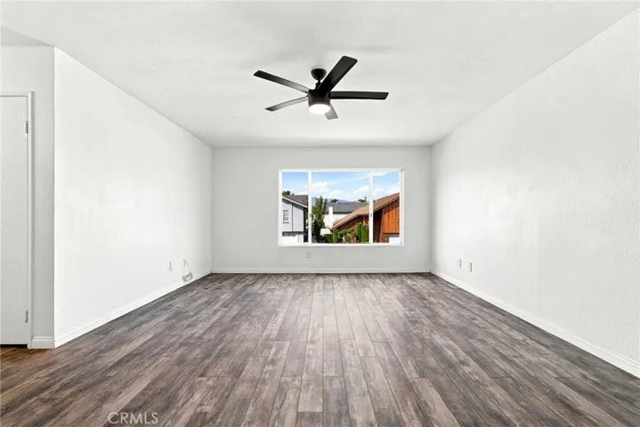 11423 Bartee Ave, San Fernando, California 91345