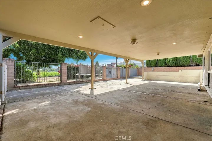 11423 Bartee Ave, San Fernando, California 91345