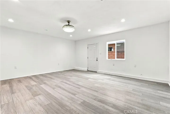 11423 Bartee Ave, San Fernando, California 91345