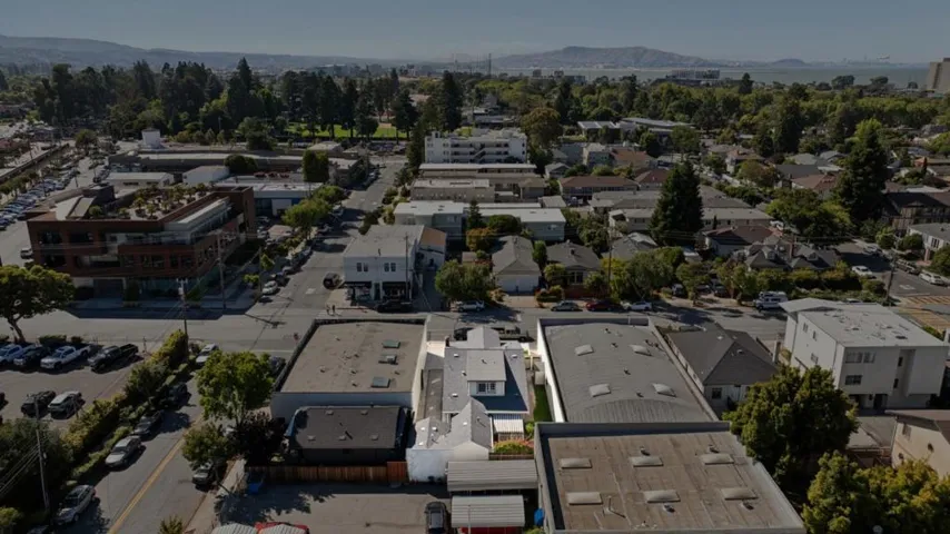 917 Howard Avenue, Burlingame, California 94010