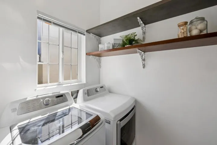 917 Howard Avenue, Burlingame, California 94010