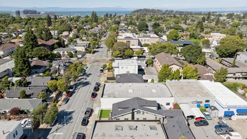 917 Howard Avenue, Burlingame, California 94010