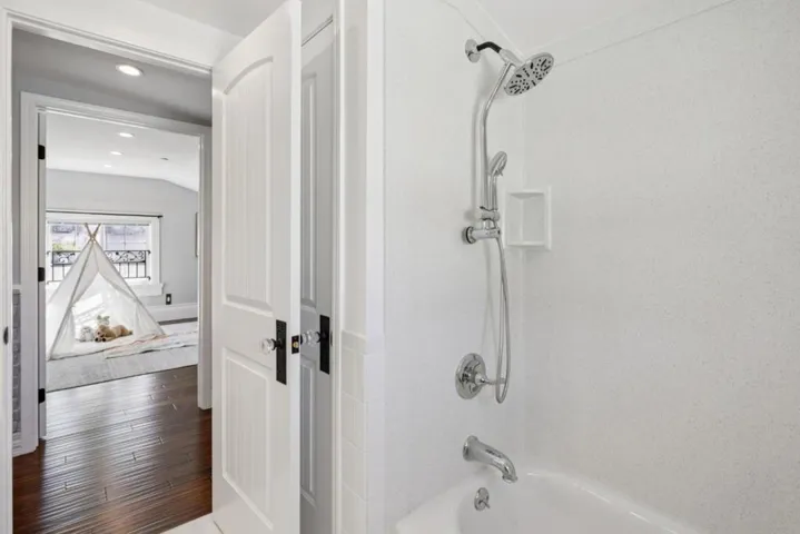 917 Howard Avenue, Burlingame, California 94010
