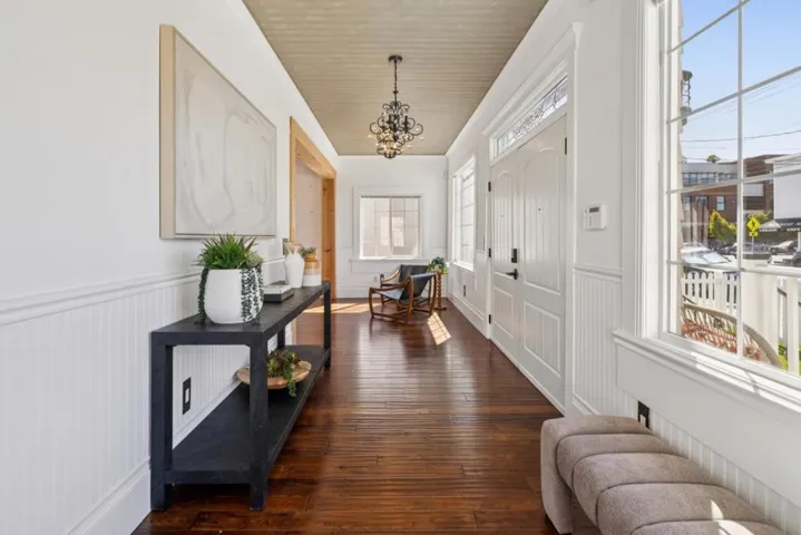 917 Howard Avenue, Burlingame, California 94010