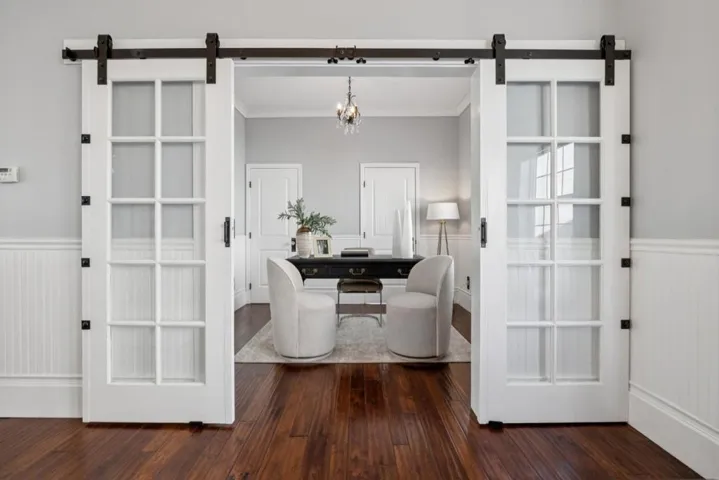 917 Howard Avenue, Burlingame, California 94010