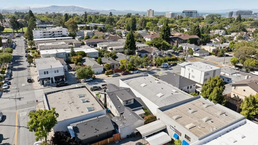 917 Howard Avenue, Burlingame, California 94010