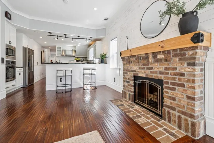 917 Howard Avenue, Burlingame, California 94010