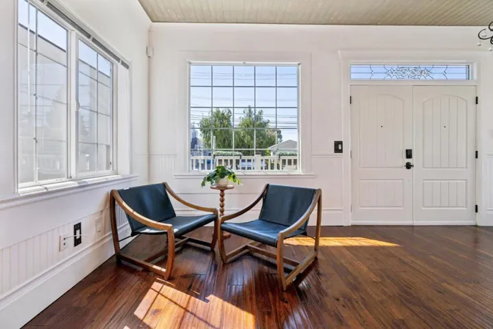 917 Howard Avenue, Burlingame, California 94010