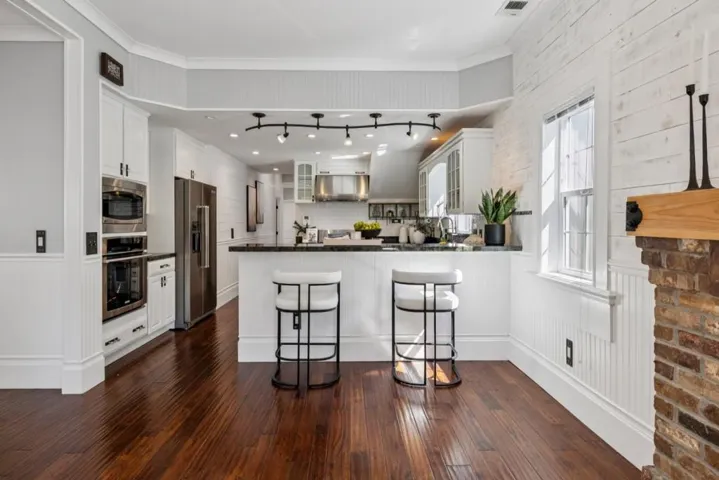 917 Howard Avenue, Burlingame, California 94010