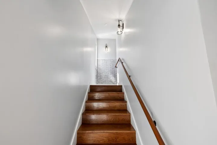 917 Howard Avenue, Burlingame, California 94010