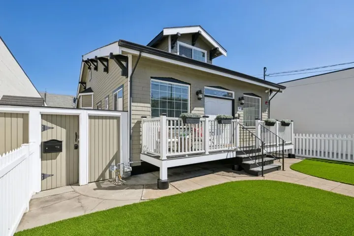917 Howard Avenue, Burlingame, California 94010