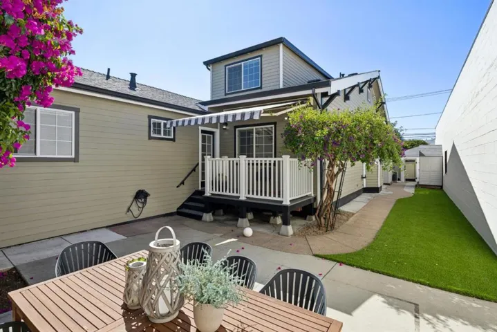 917 Howard Avenue, Burlingame, California 94010