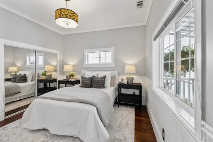917 Howard Avenue, Burlingame, California 94010