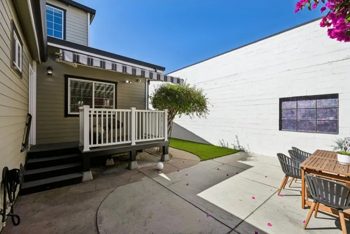 917 Howard Avenue, Burlingame, California 94010