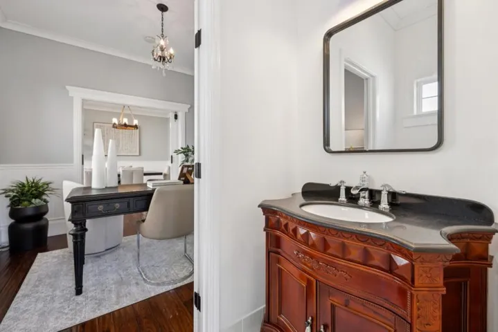 917 Howard Avenue, Burlingame, California 94010