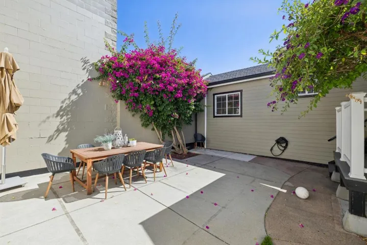 917 Howard Avenue, Burlingame, California 94010