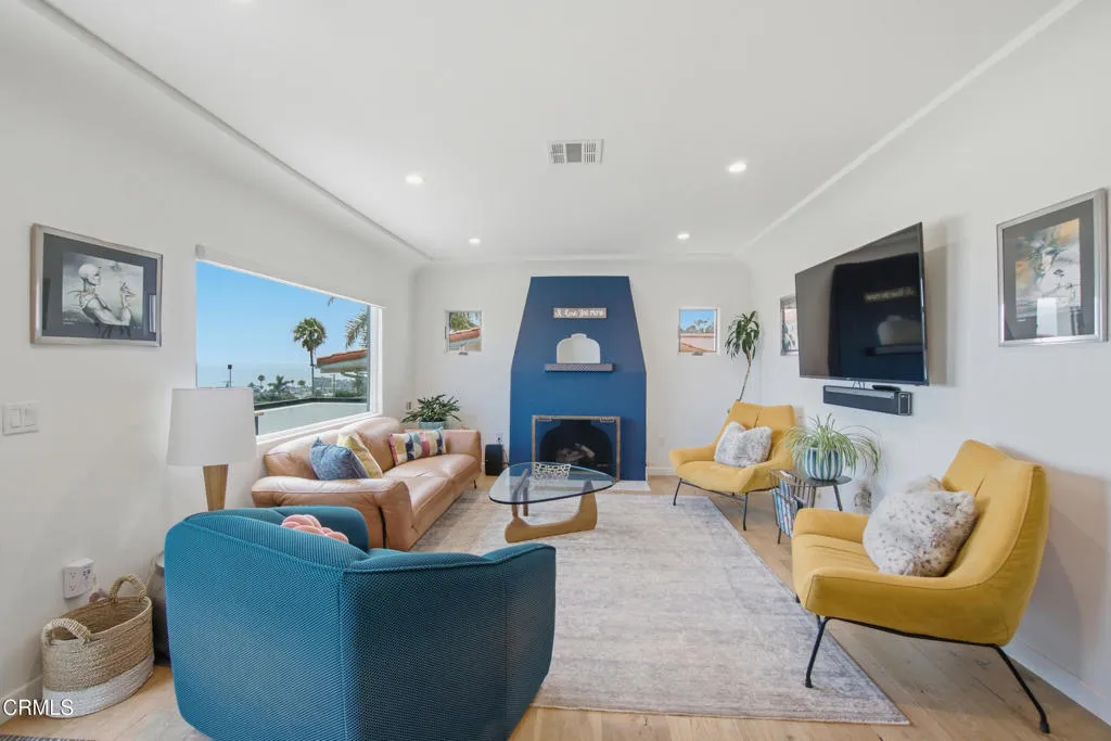 21_living room