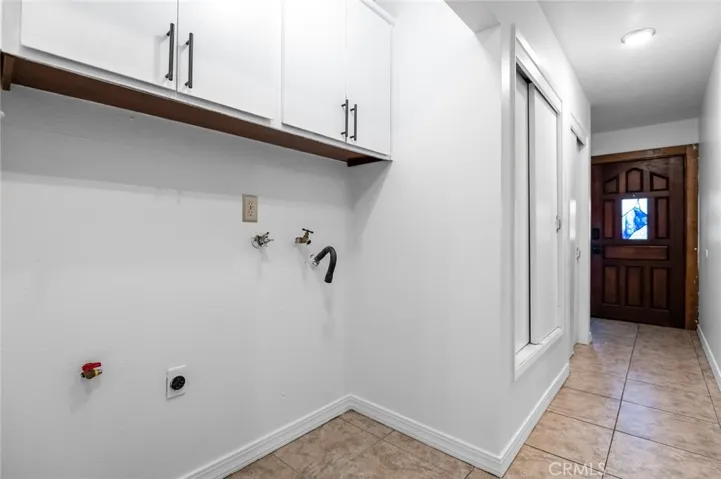 1237 S Clover, Visalia, California 93277