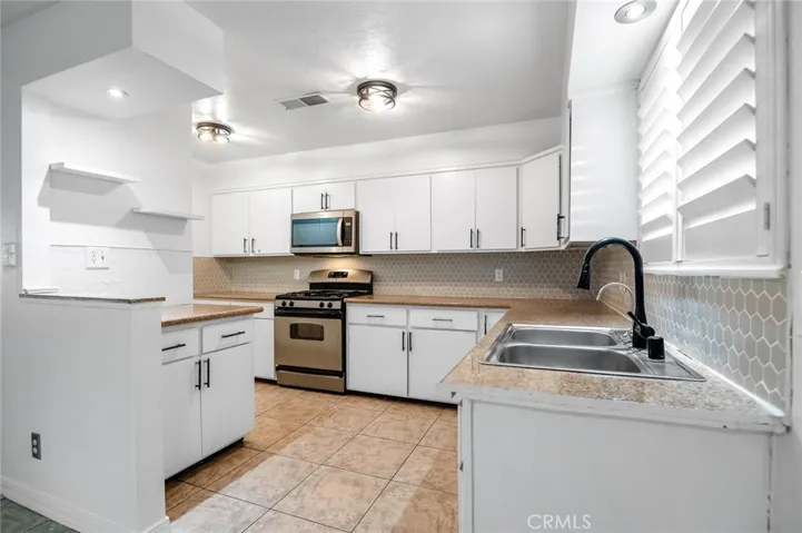 1237 S Clover, Visalia, California 93277