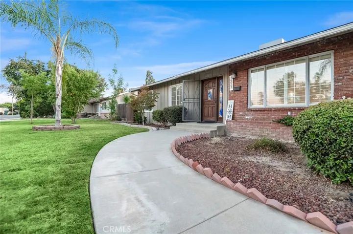 1237 S Clover, Visalia, California 93277