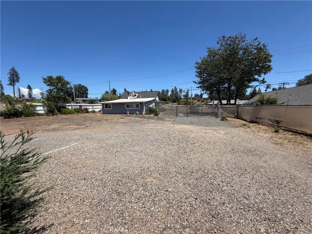 7671 Skyway, Paradise, California 95969