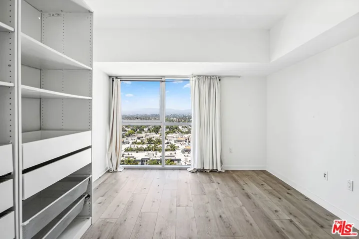 13700 Marina Pointe Drive 1206, Marina Del Rey, California 90292