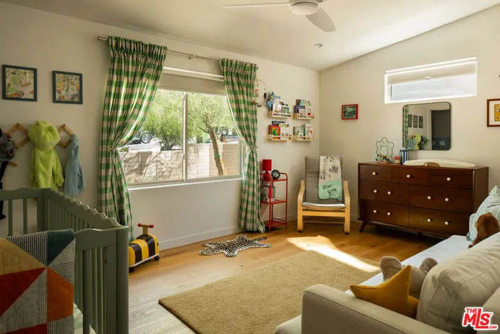 23811 Berdon Street, Woodland Hills, California 91367