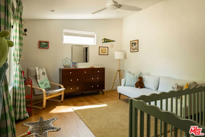 23811 Berdon Street, Woodland Hills, California 91367