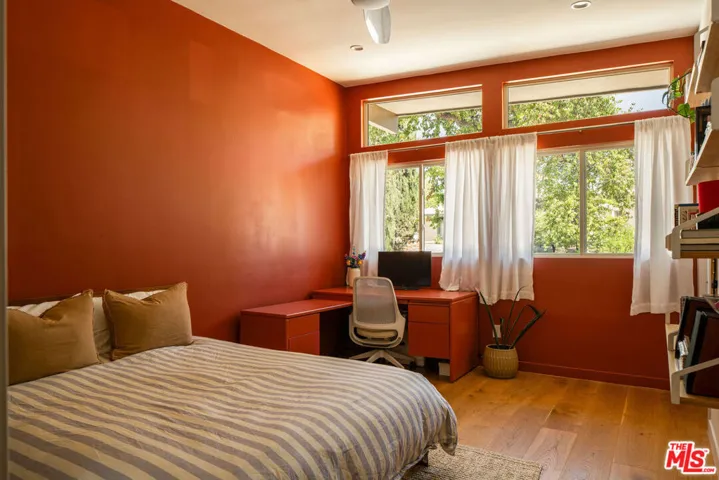 23811 Berdon Street, Woodland Hills, California 91367