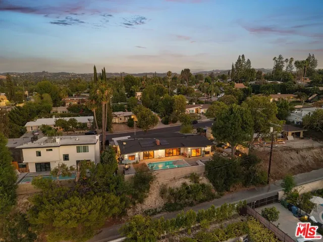 23811 Berdon Street, Woodland Hills, California 91367