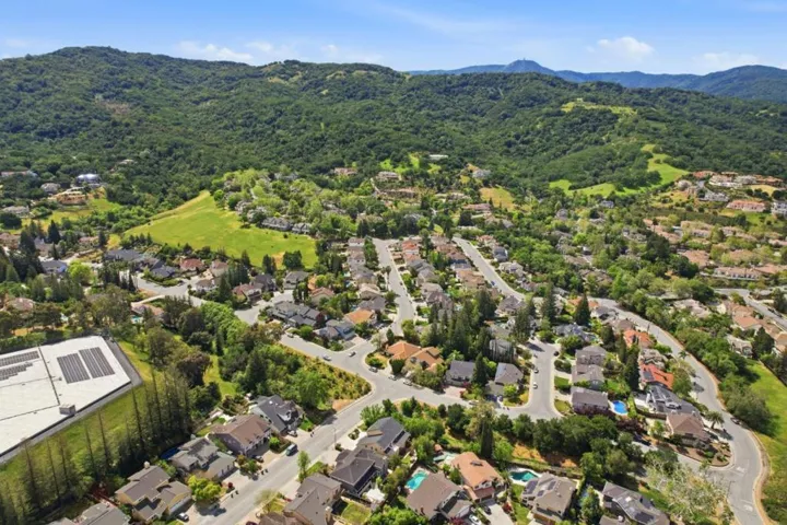 1129 Foxhurst Way, San Jose, California 95120