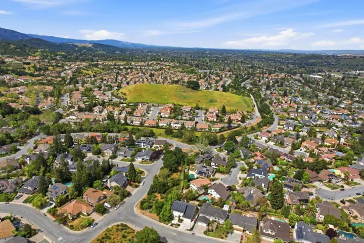 1129 Foxhurst Way, San Jose, California 95120