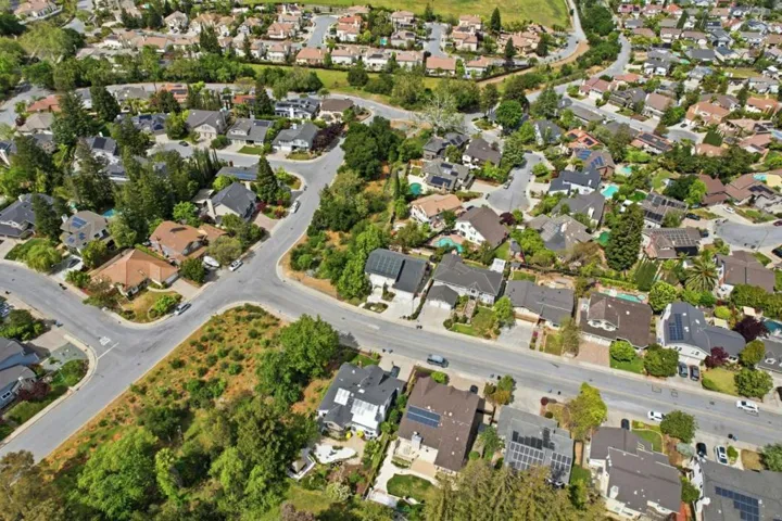 1129 Foxhurst Way, San Jose, California 95120