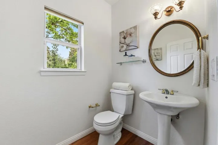 1129 Foxhurst Way, San Jose, California 95120